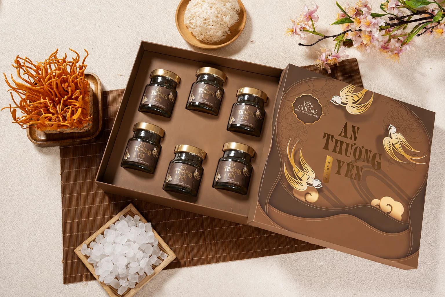 Hộp quà yến chưng An Thượng Yến sáu hũ