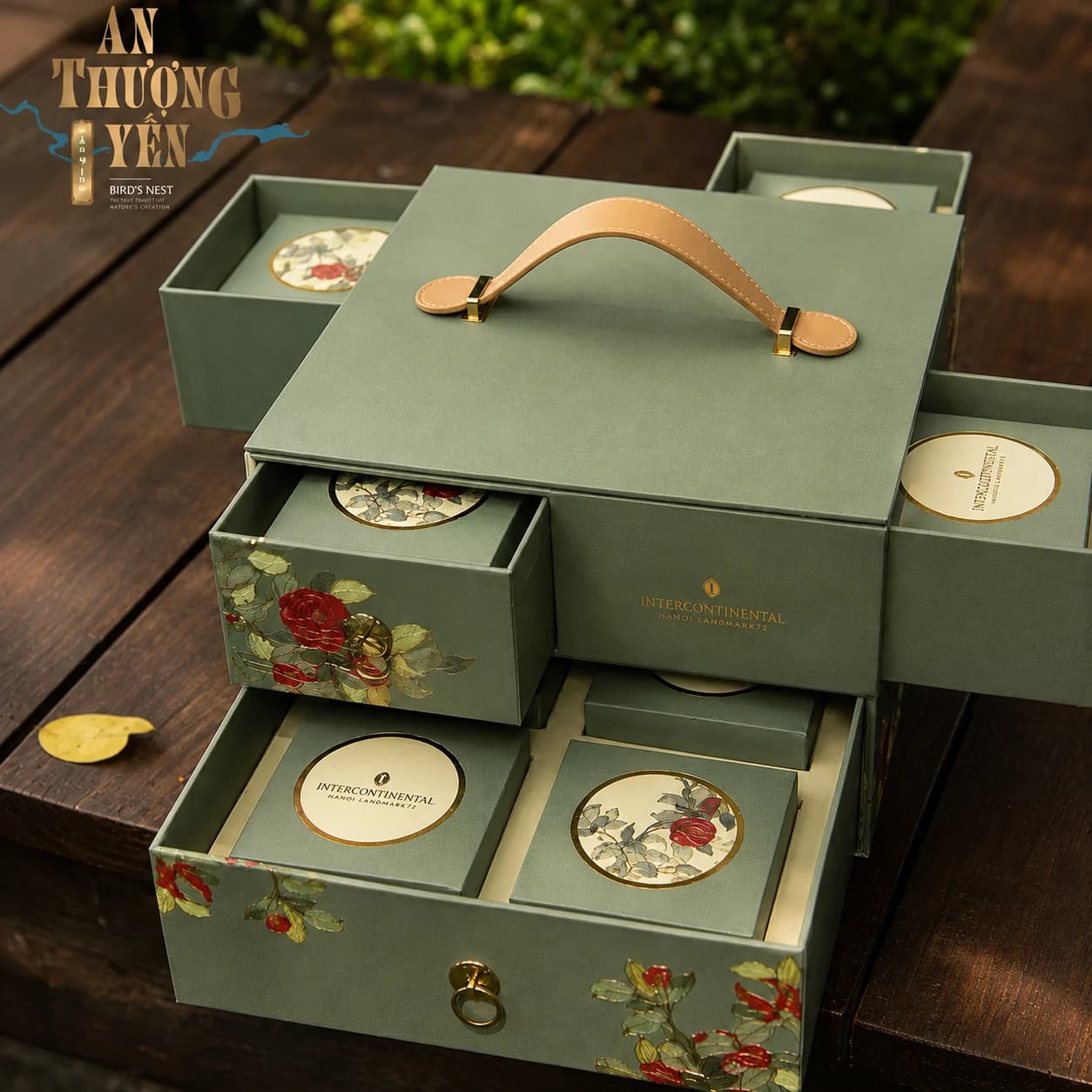 Bộ sưu tập bánh trung thu InterContinental Saigon Landmark72